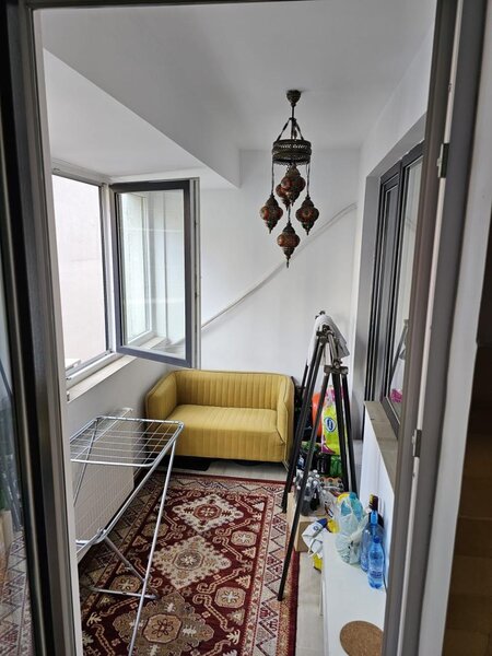 Decebal, ap. 2 camere de inchiriat
