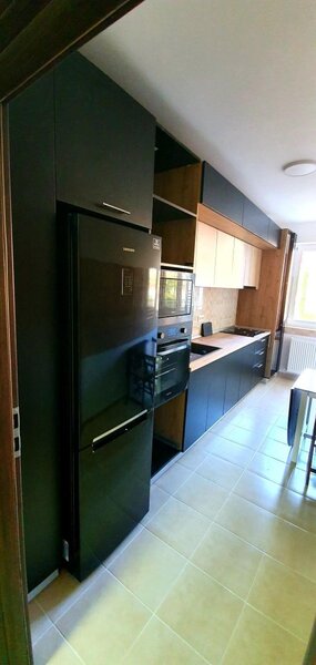 Decebal, ap. 2 camere de inchiriat